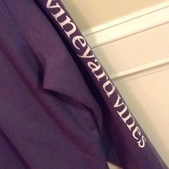 Vineyard Vines  1/4 zip - Picture 3 of 6